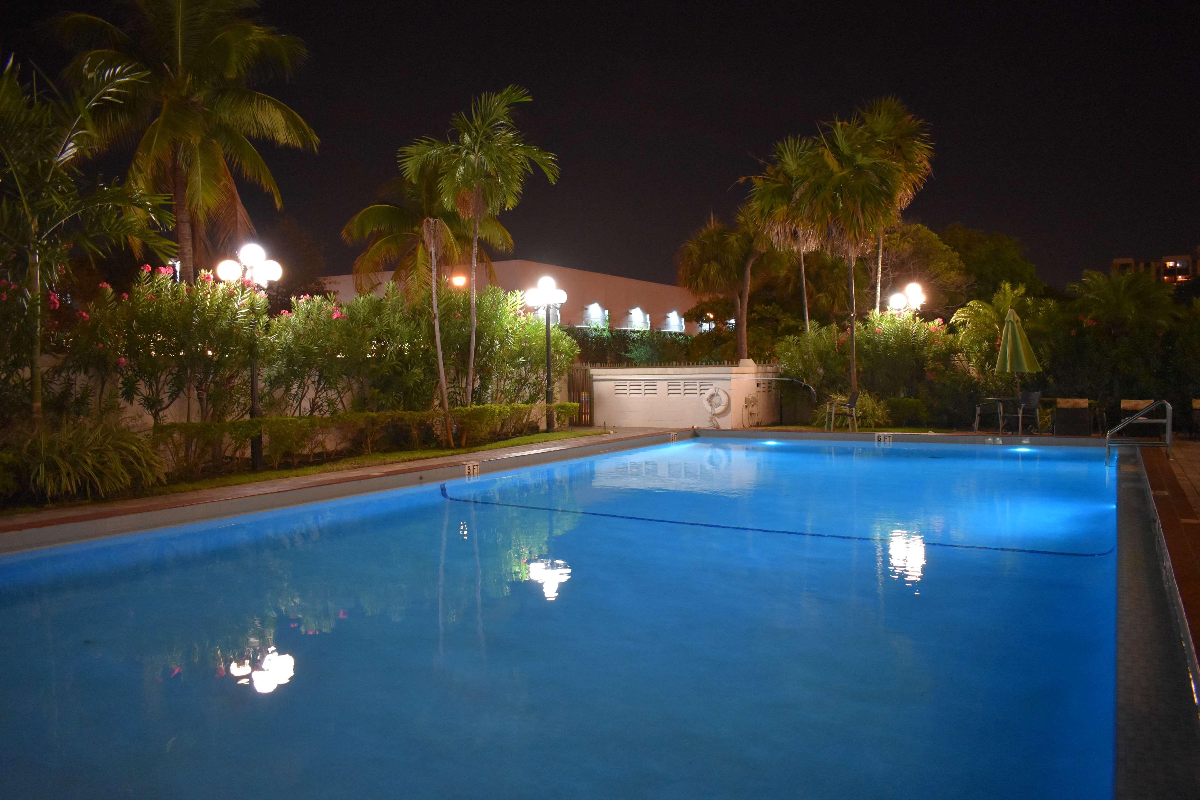 Best Western Plus North Miami-Bal Harbour Exterior foto